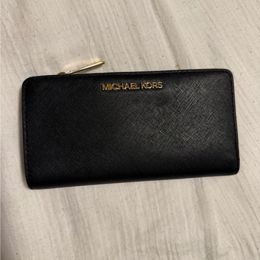 Michael Kors Black and Gold Zip Wallet